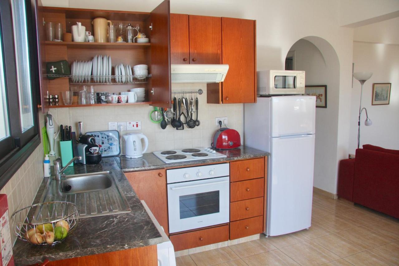 Faros Beach B101 Apartment Kato Paphos Paphos
